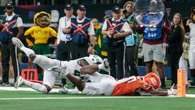 Baylor holds on for Big 12 title, knocks Oklahoma St. out of CFP