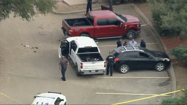 Mesquite officer dies after being shot outside grocery store