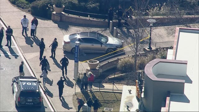 Hulen Mall briefly evacuated after Fort Worth police chase ends with suspects fleeing