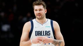 Luka Doncic scores 49 points, Mavs beat Pelicans 125-118