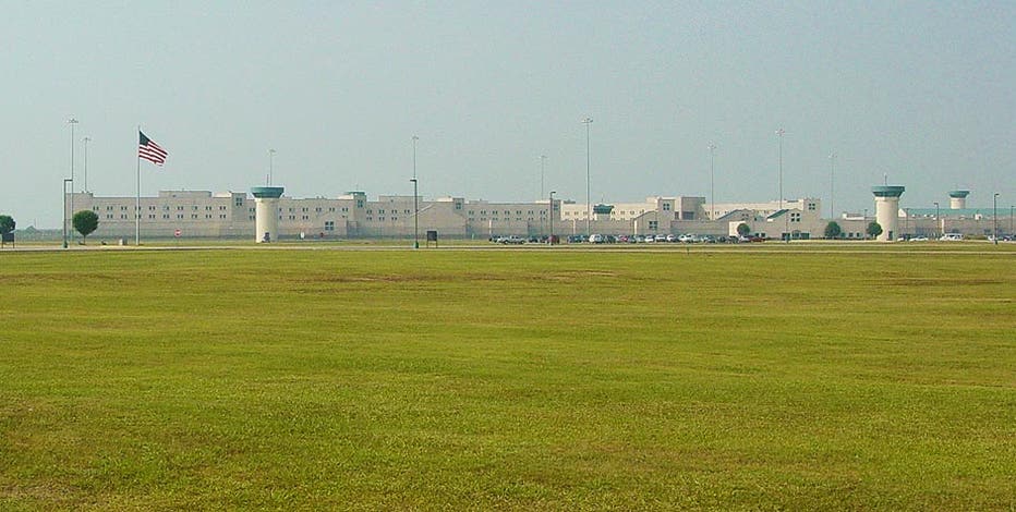 Two Texas inmates killed at Beaumont federal prison in fight