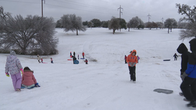 North Texans take advantage of snow day to enjoy some of the winter weather