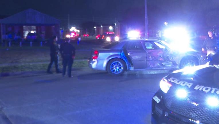 car-crash-police-chase-1.jpg