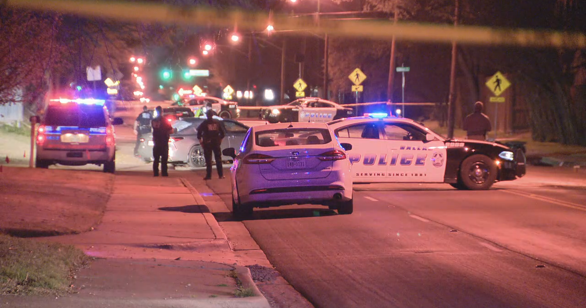 1 dead in motorcycle crash in Dallas | FOX 4 Dallas-Fort Worth