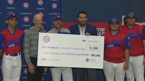 Texas Rangers donate $2,500 to Arlington high school baseball team