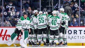 Robertson's hat trick leads Stars to 4-3 OT win over Jets