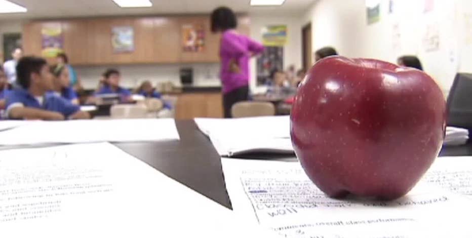 Lawmaker proposes $15,000 raises for all Texas teachers