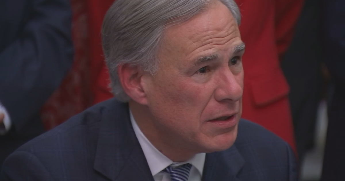Texas will charter buses of migrants to DC, Gov. Abbott says | FOX 4 ...