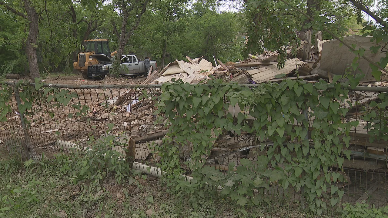 Dallas property linked to Bonnie and Clyde torn down, despite steps taken to preserve it