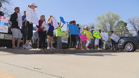 Bullying complaints at Joshua ISD prompt protests at board meeting