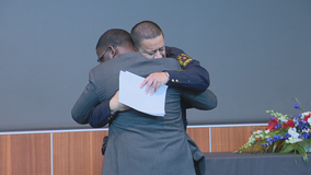 Dallas officer gets award for overcoming life-threatening injury