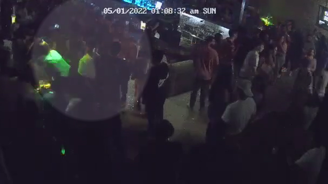 Couple viciously attacks woman at Deep Ellum bar, video shows image