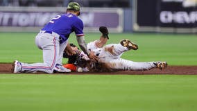 Verlander shines to lead Astros to 2-1 win over Rangers