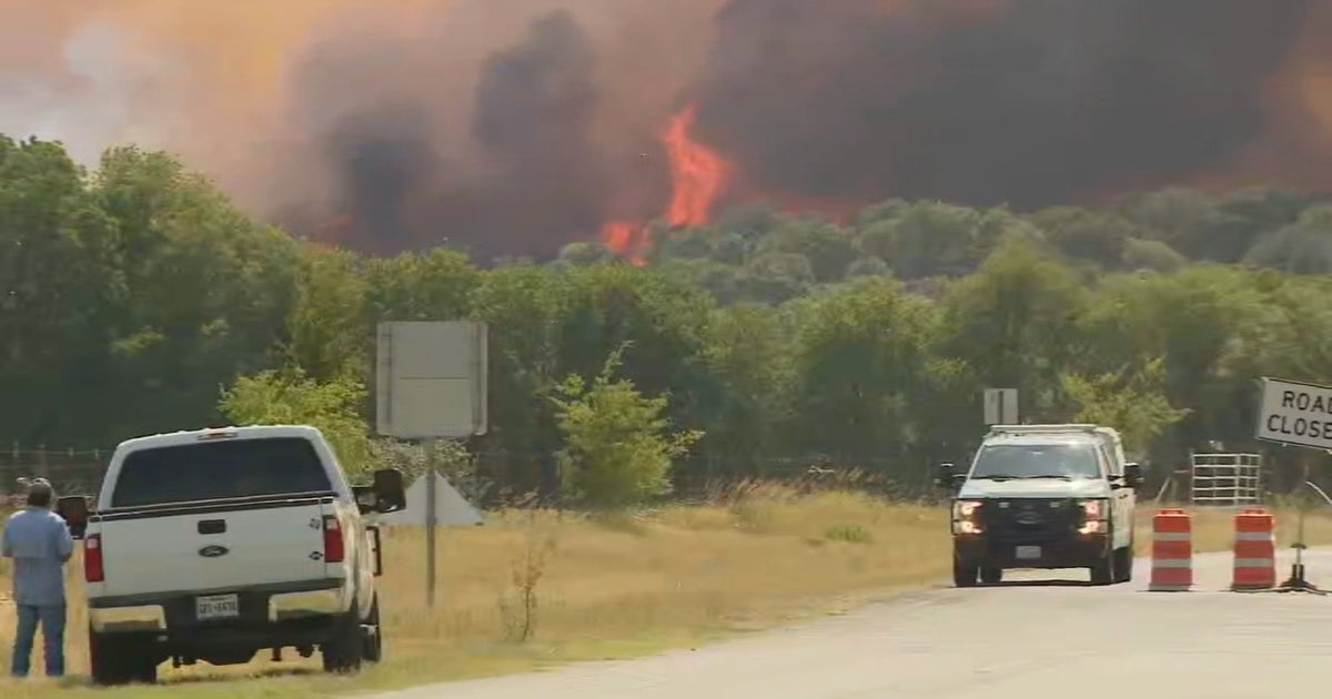 North Texas wildfires destroy homes, force evacuations | FOX 4 Dallas ...