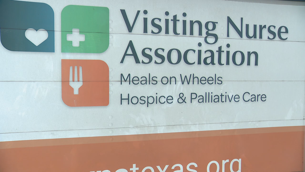 Dallas Meals on Wheels recipients also getting fans to help during triple-digit heat - Vimarsana News