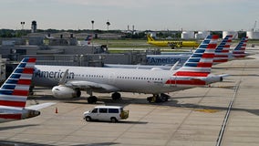 Amid delays, American Airlines earns $476 million on record revenue in 2Q