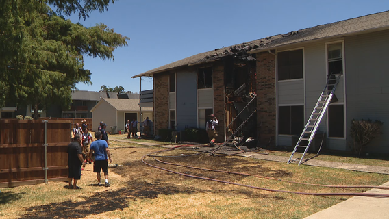 4 injuries reported following Arlington apartment fire