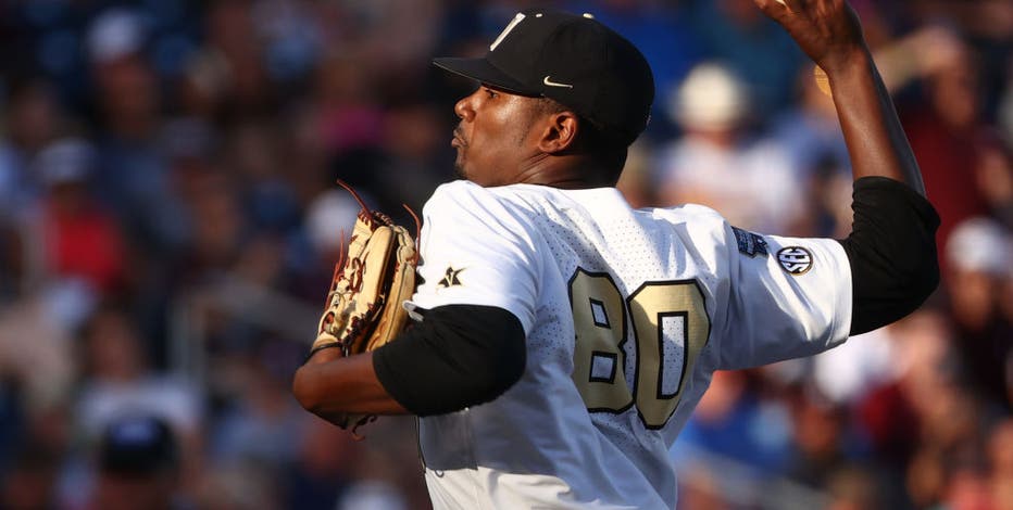 Texas Rangers shake up first round, take Kumar Rocker third, after