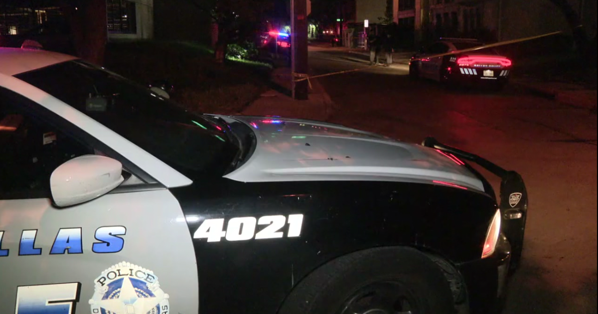 Shooting victim found outside Dallas apartment complex | FOX 4 Dallas ...