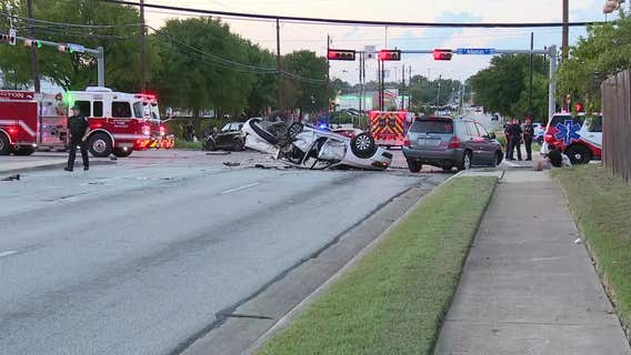 Suspect fleeing from police caused crash that killed 1 in Arlington, police say