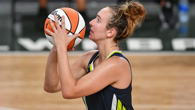 Dallas Wings clinch playoff berth behind Mabrey's career-high 31