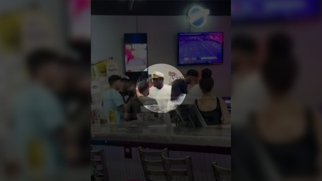 VIDEO: Michael Irvin tries to break up bar fight in North Texas