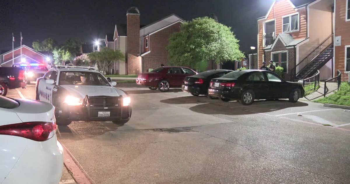 Man hospitalized after being shot outside Dallas apartments | FOX 4 ...