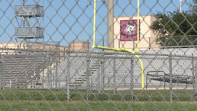 Police: 17-year-old avoided metal detectors to sneak in gun to Richardson ISD football game