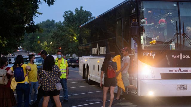 Washington, D.C., mayor declares public health emergency over Texas’ migrant busing