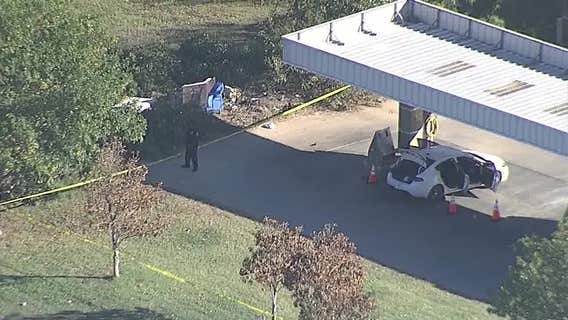 1 dead, 1 injured after shooting at Arlington car wash, police say