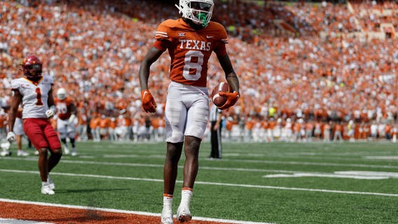 No. 22 Texas overcomes upset bid by Iowa State 24-21