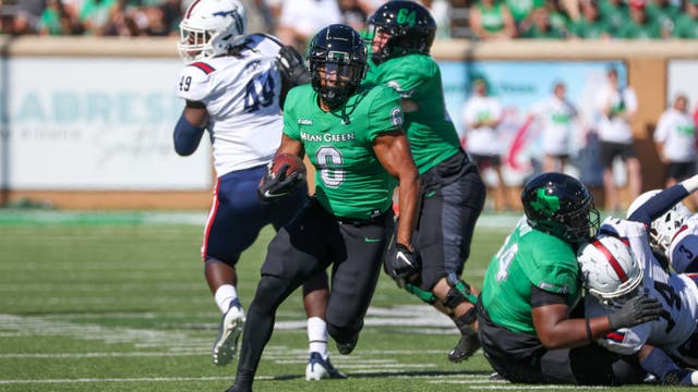 Aune, Shorter lead North Texas past Florida Atlantic 45-28
