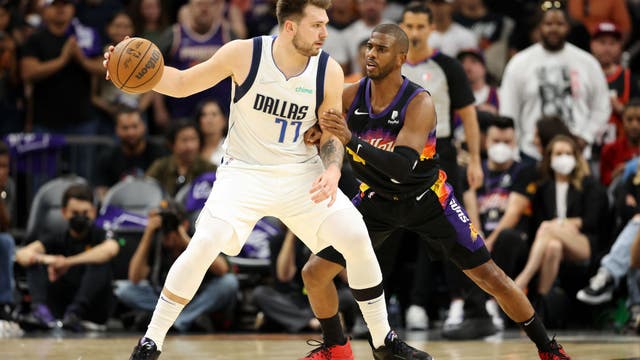 Dallas Mavericks open season in Phoenix with high expectations