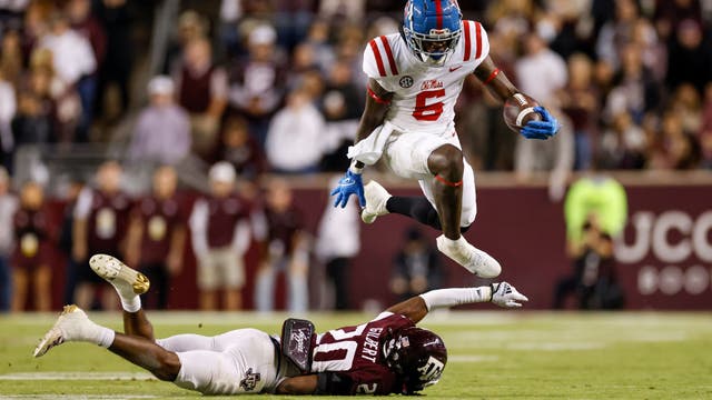 Dart, Judkins lead No. 15 Ole Miss past Texas A&M 31-28