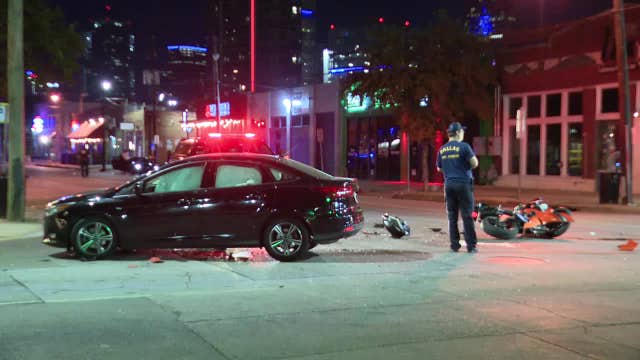 Crash in Dallas leaves motorcyclist in critical condition