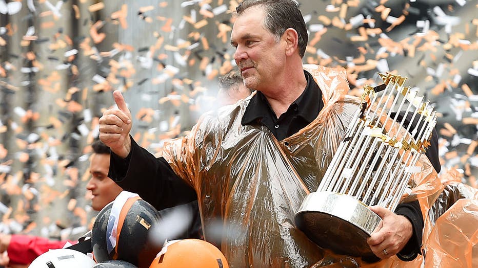 Texas Rangers name 3-time World Series champ Bruce Bochy as new