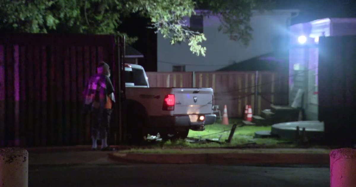Suspect arrested after crashing through fence during police chase in ...