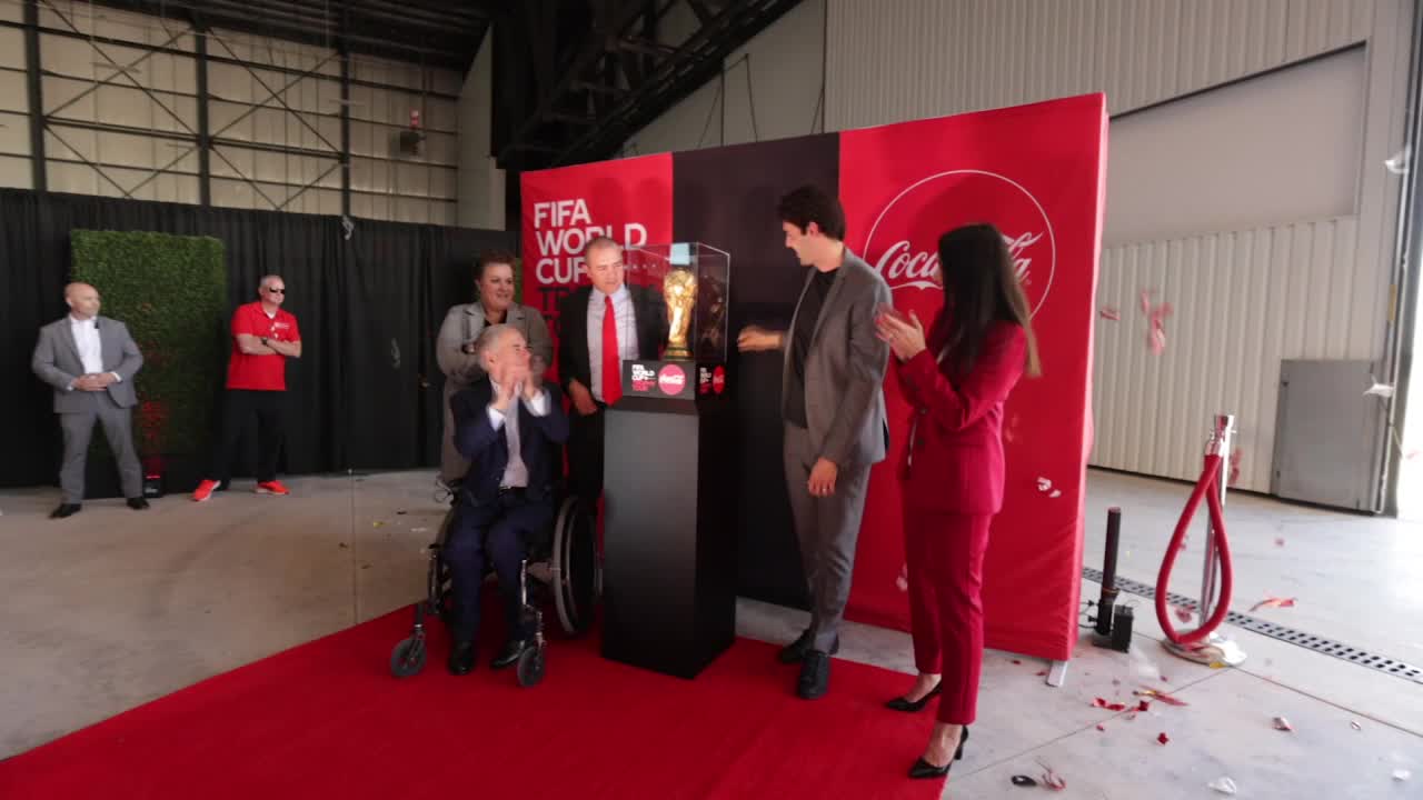 World Cup trophy makes a stop in Dallas just weeks before tournament starts in Qatar World Cup trophy makes a stop in Dallas just weeks before tournament starts in Qatar