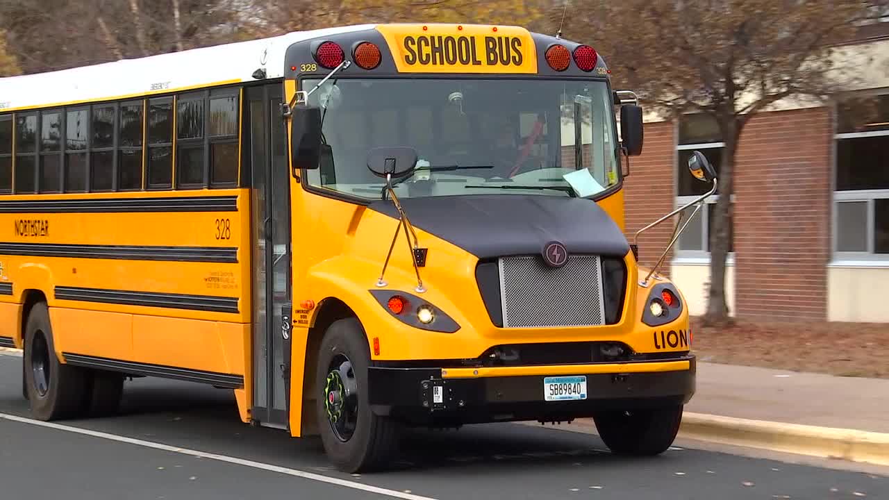 Dallas ISD gets $7.6M for electric school buses