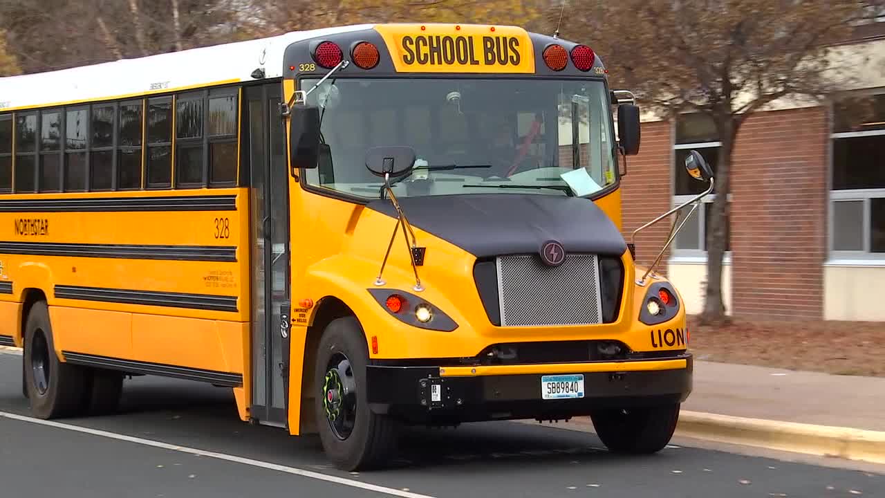 Dallas ISD gets .6M for electric school buses Dallas ISD gets .6M for electric school buses