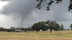 Dallas weather: Storms bring rain to the Metroplex, with tornadoes reported in eastern counties