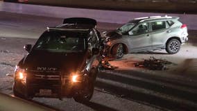 2 Fort Worth police officers, stranded driver hurt in crash