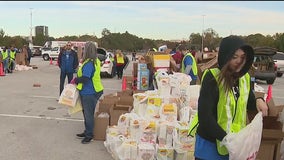 Tarrant Area Food Bank to hand out thousands of Thanksgiving meals Thursday