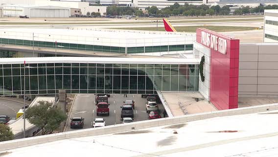 Police chase man on Dallas Love Field tarmac