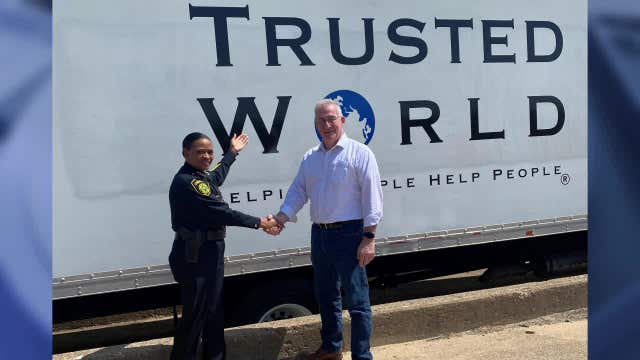 Dallas Sheriff's Office partners with non-profit to help those in need