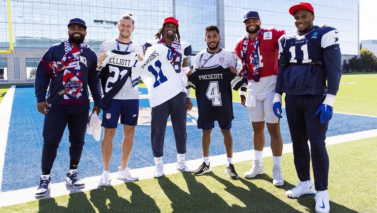 Mixed Issues Unexpected Choice By Dallas Cowboys Regarding Quarterback   Groupshot 