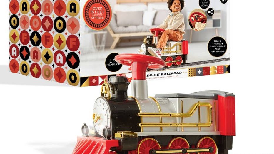 Fao schwarz ride on train best sale extra track