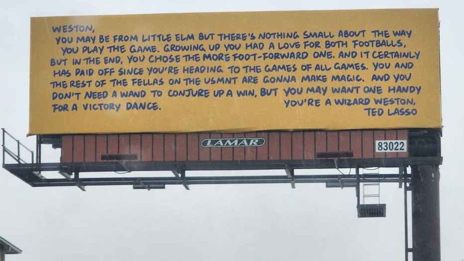 FIFA World Cup: 'Ted Lasso' writes notes to Dallas-area USMNT players on  local billboards