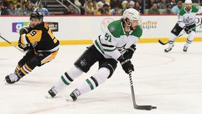 Malkin's late goal lifts Penguins past Stars 2-1