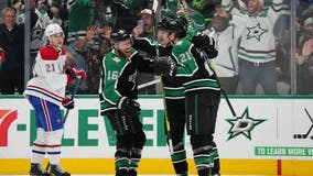 Johnston’s late goal pushes Stars to 4-2 win over Canadiens